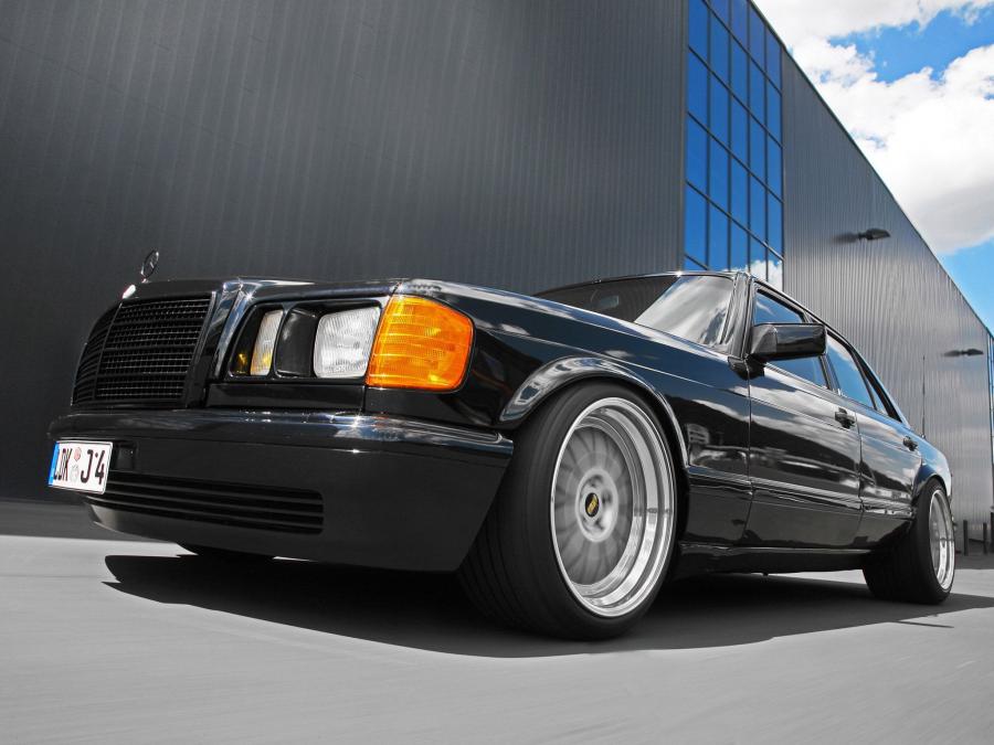  Mercedes-Benz 560 SE by INDEN-Design 1991 года  (фото 32 из 36)